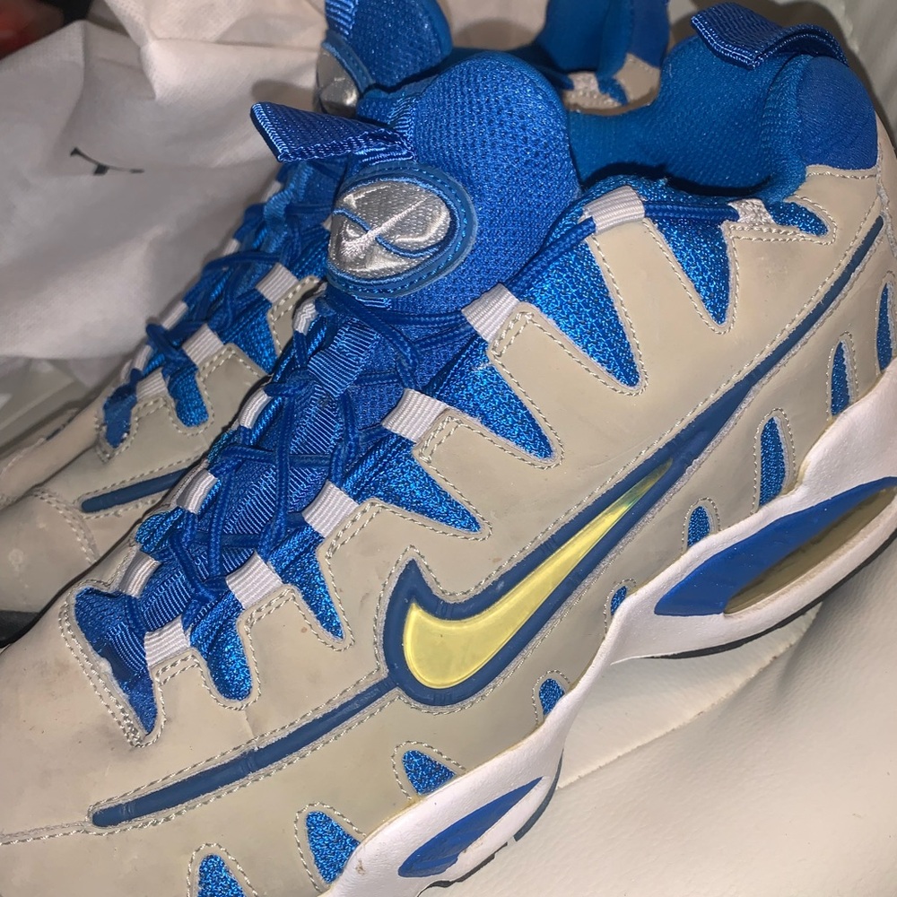 Nike Kids Blue and Yellow Sneakers